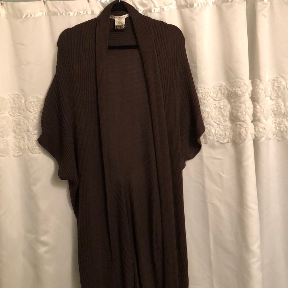 Max Studio long brown sweater. Size Large.
